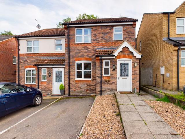 3 bedroom Semi Detached House